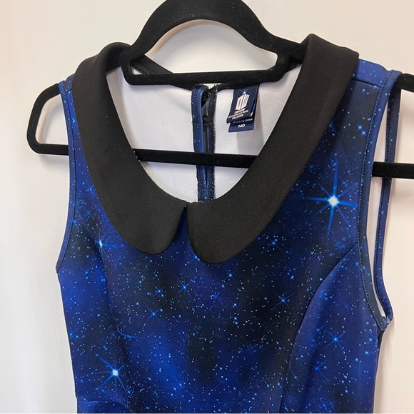 Hot topic Doctor Who sleeveless fit and flare galaxy dress size medium - Picture 3 of 13